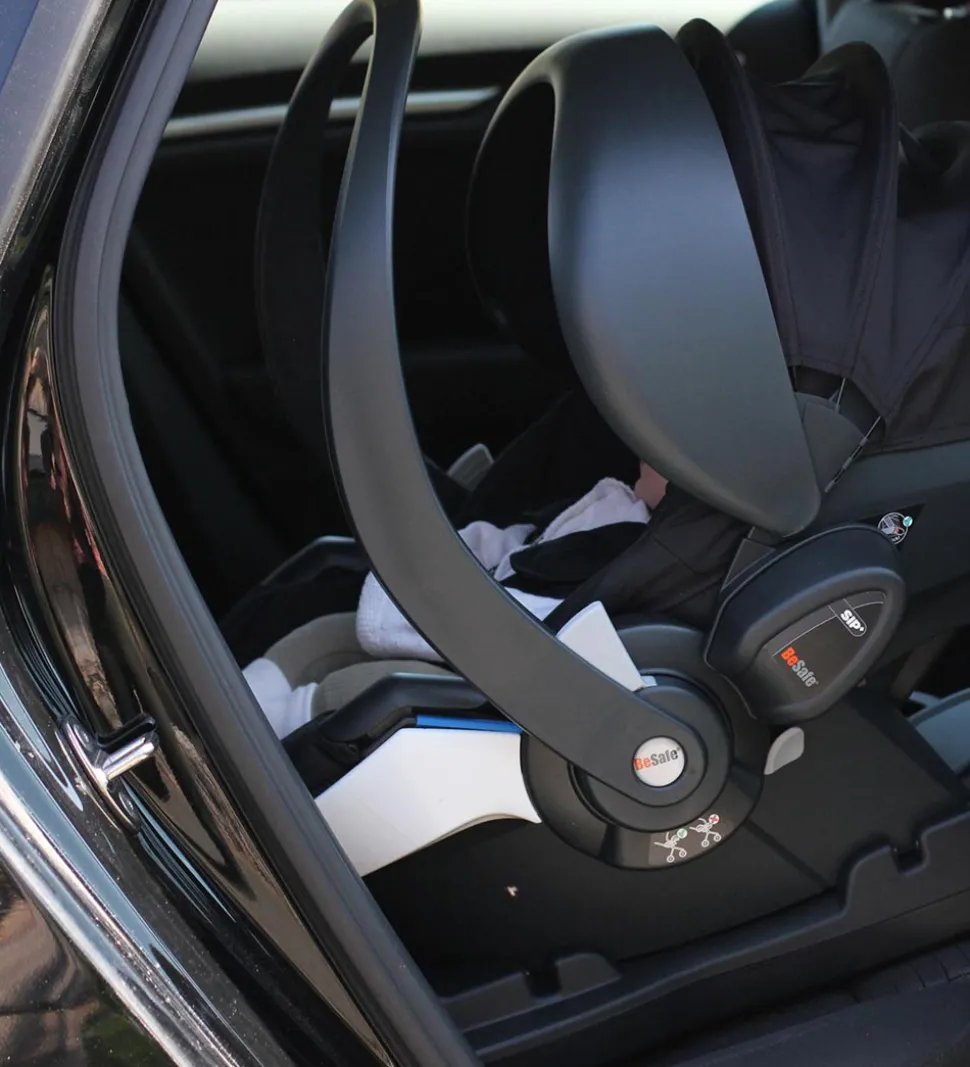 BeSafe Autostol - iZi Go Modular x2 i-Size - Fresh Black Cab