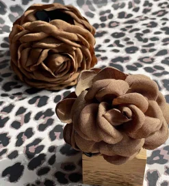 By Stær Hårklemme - Daisy - 8 cm - Lille - Mørkebrun