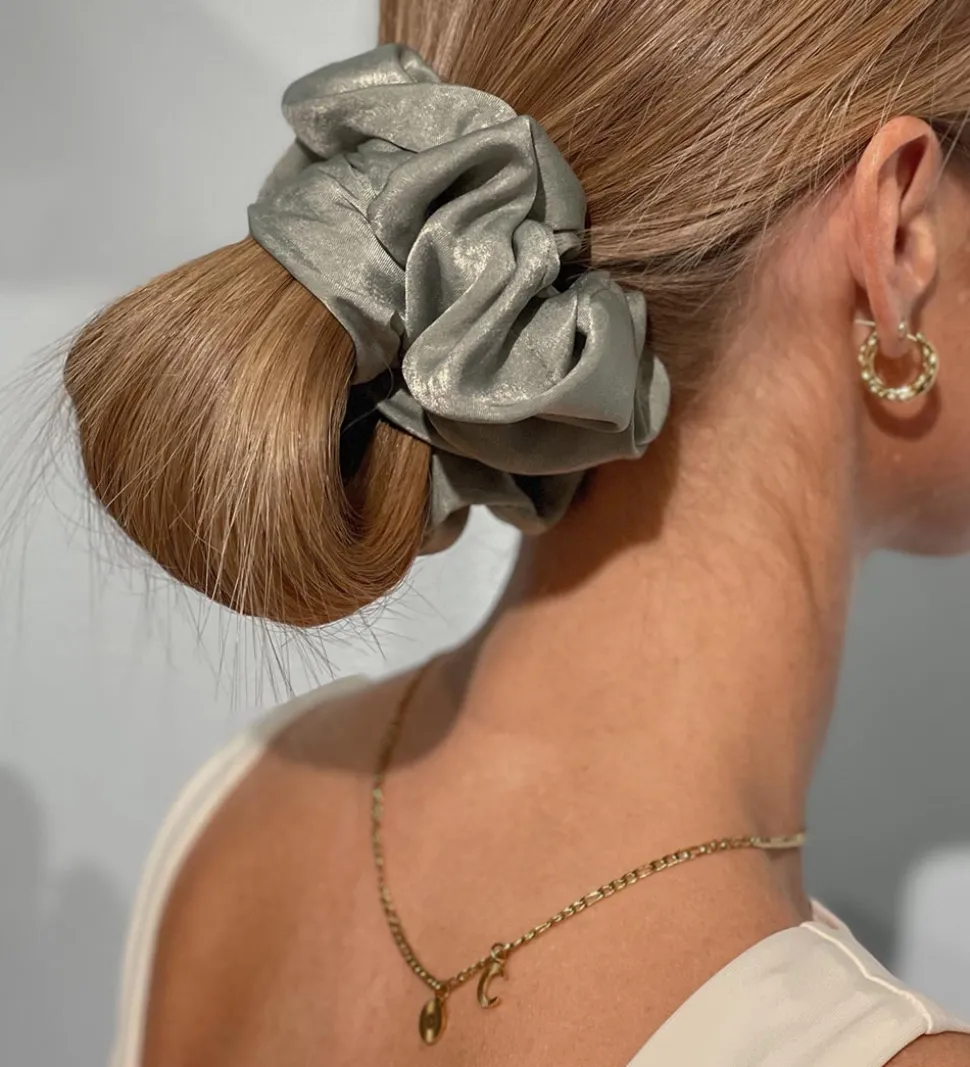 By Stær Scrunchie - Isabella - Støvet Grøn