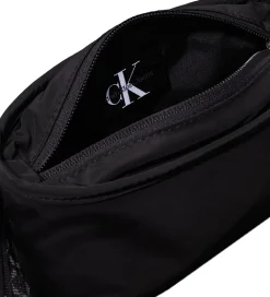Calvin Klein Pusletaske - Messenger - Sort m. Logoer