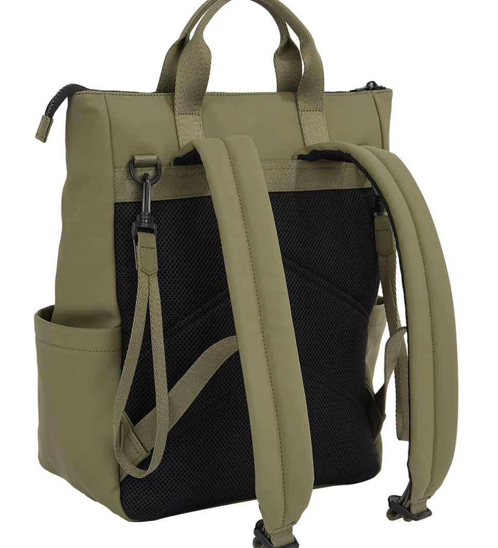 Calvin Klein Pusletaske - Rubber Diaper BP - Dusty Olive