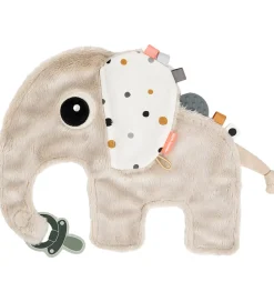 Done by Deer Nusseklud - Elphee - Sand