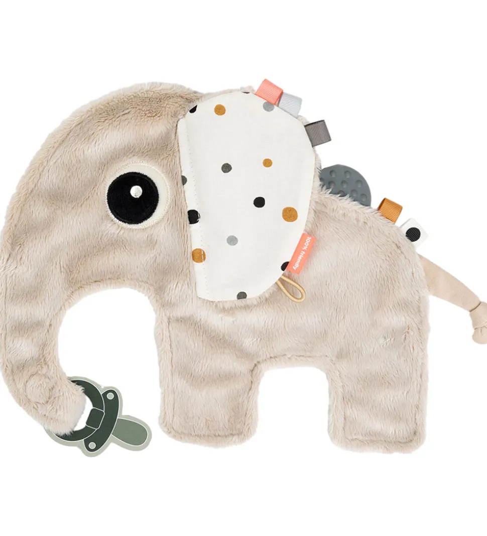 Done by Deer Nusseklud - Elphee - Sand