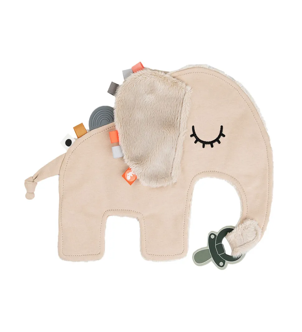 Done by Deer Nusseklud - Elphee - Sand