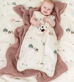 Done by Deer Sovepose - 70 cm - Tiny Farm - Sand