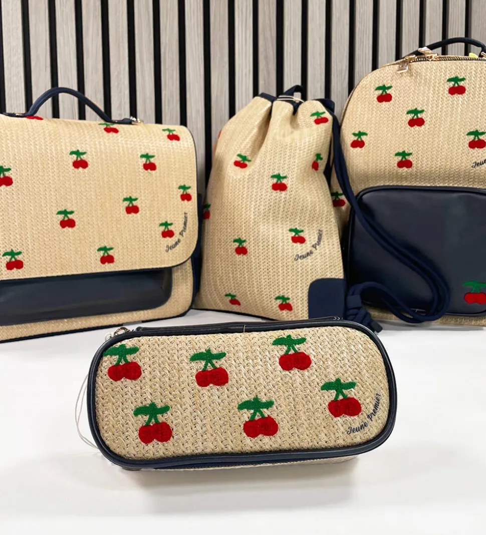 Jeune Premier Gymnastikpose - City Bag - Raffia Cherry