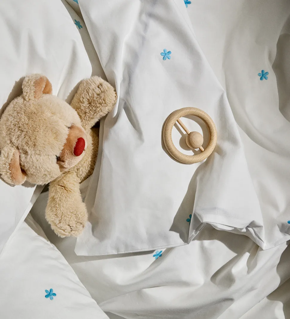 Juna Sengetøj - Daisy - Junior - Hvid/Lyseblå