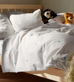 Juna Sengetøj - Daisy - Junior - Hvid/Lyseblå