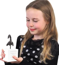 Kids by Friis Sparebøsse - 6x6x14 cm - Skorpionen