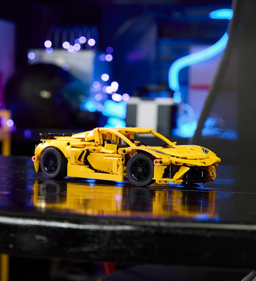 LEGO® Technic - Chevrolet Corvette Stingray 42205 - 732 Dele