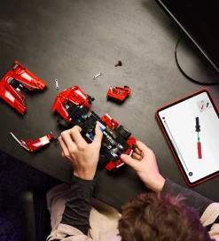 LEGO® Technic - Ferrari FXX K 42212 - 897 Dele