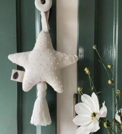 Pine Cone Musikuro - Ellie - Cloud