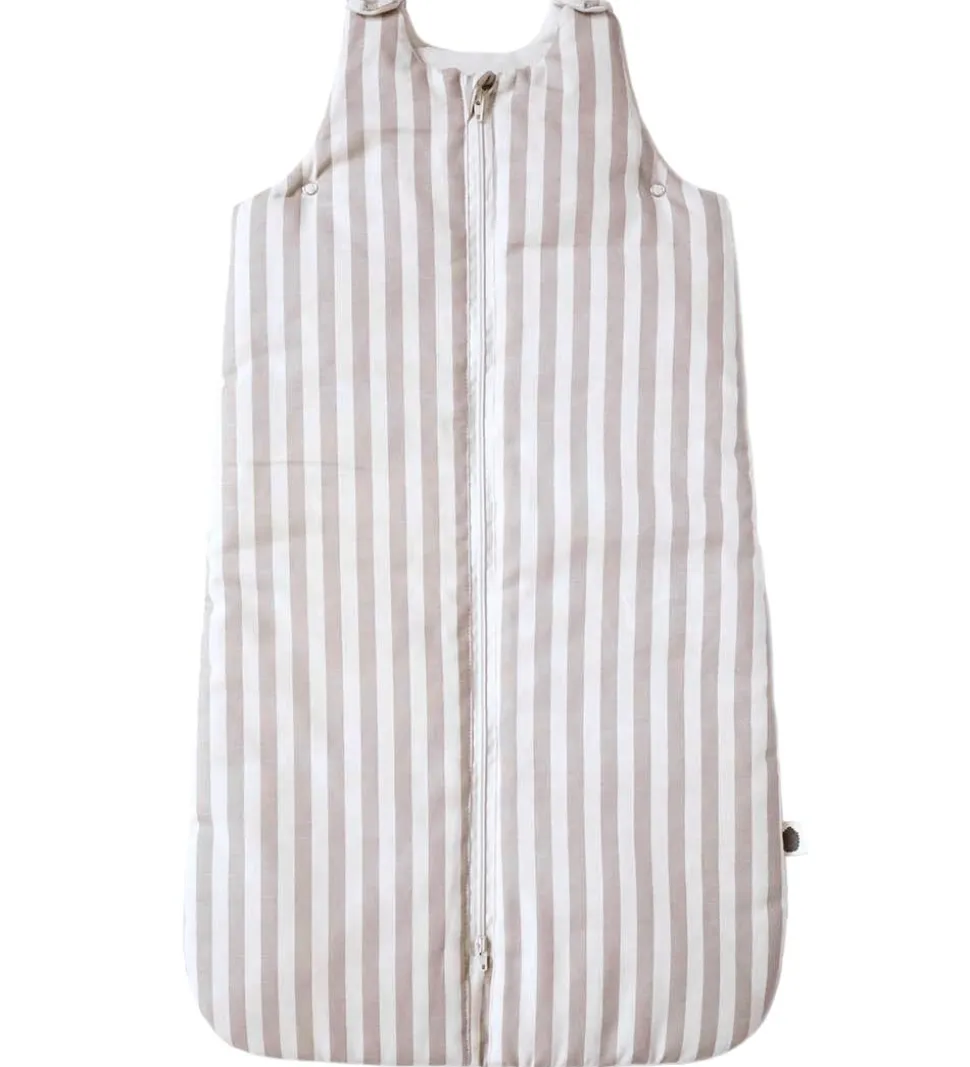 Pine Cone Sovepose - 0-6 mdr. - Mushroom Stripe