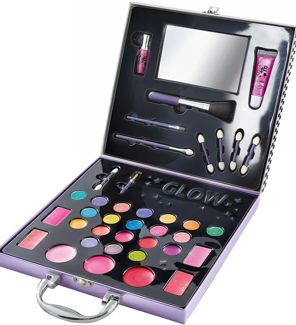 Style 4 Ever Make-up - Makeup Studio