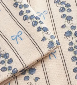 That's Mine Babysvøb - 120x120 cm - Jana Svøb - Bell Flower