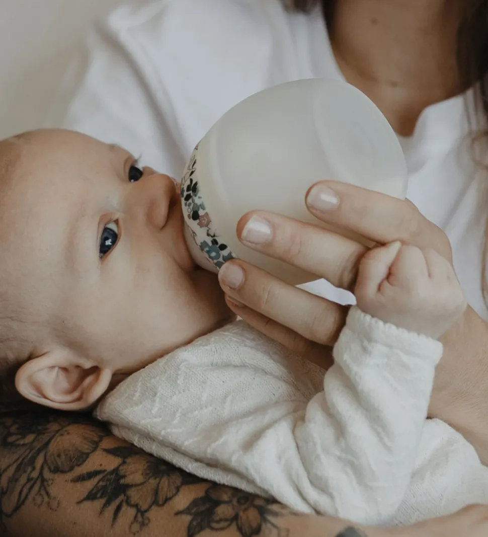 That´s Mine x Élhée Sutteflaske - 240 ml - Flores and Bunnies