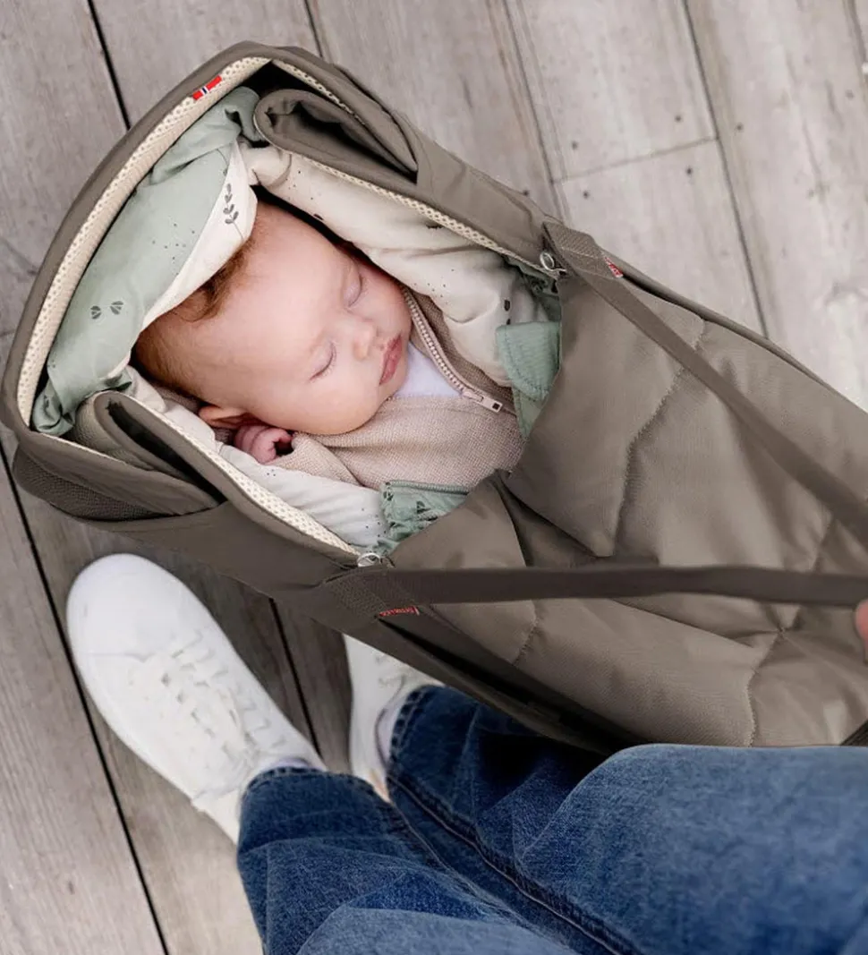 Voksi Babylift - Carry Me - Walnut/Leaf